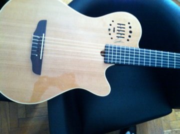 Guitare Godin grand concert duet ambiance