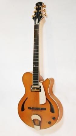 guitare archtop La Fée modèle lombardine