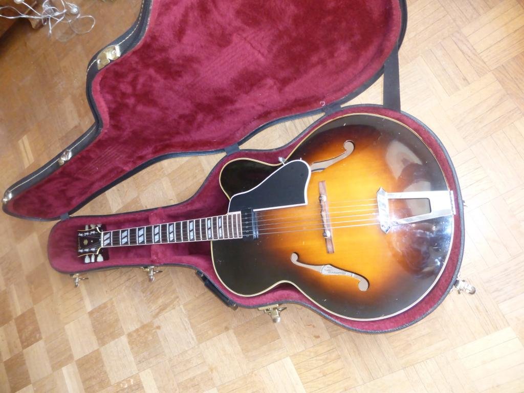 Gibson L7C de 1952 en excellent Ã©tat